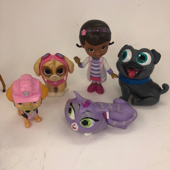 Lot Of Mixed Character Figures & Toys Including Mickey Mouse Doc McStuffins Mini - Picture 9 of 11